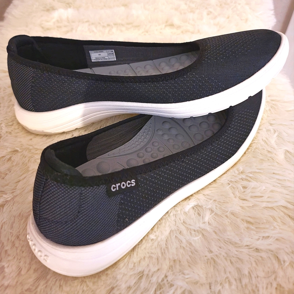 CROCS Flats - Black size 8